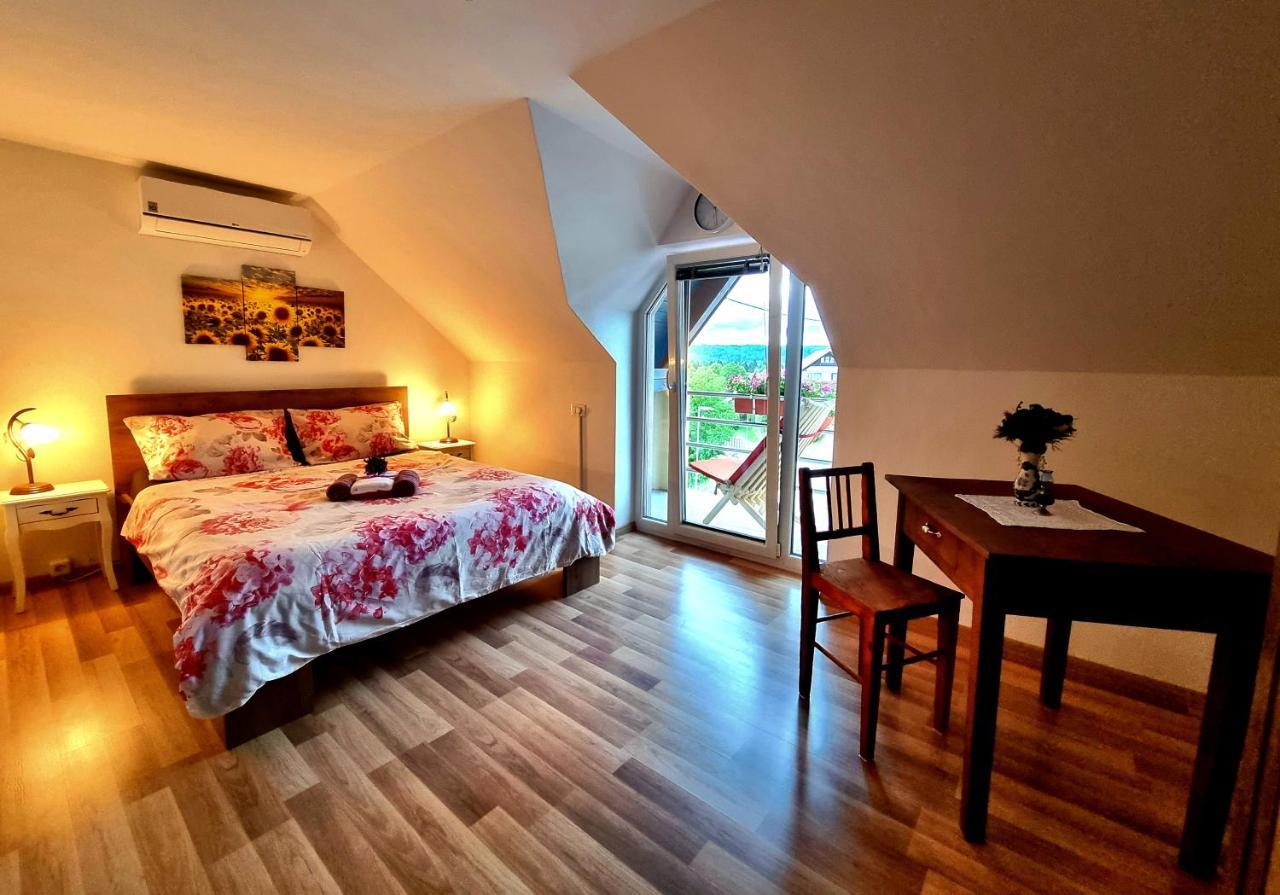 Gartnar Home -Hiska S Pridihom Domacnosti In Pogledom Na Hribe. Radovljica Esterno foto